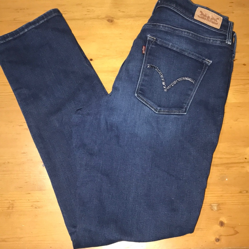 Levi’s 512 Perfectly Slimming Skinny Jeans 8P
